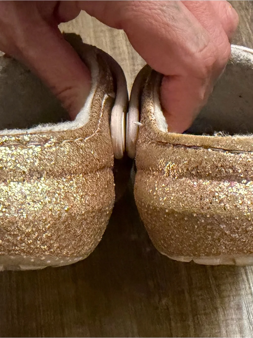 Crocs Kids Classic Glitter Clog - Rose Gold